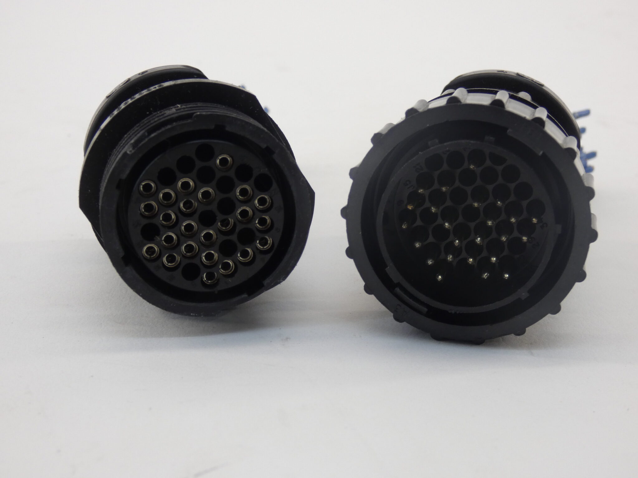CONNECTOR 5563220 5/6-6.0 SIDE LAT 20 S