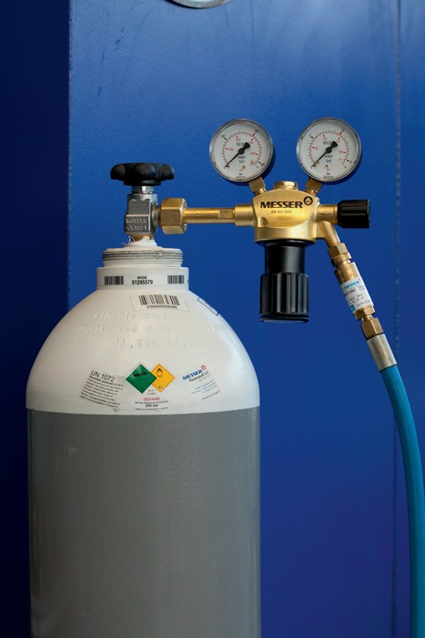 Stickstoffmonoxid Messer 200 bar, Gas zur medizinischen Anwendung, druckverdichtet