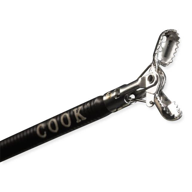 Captura Pro™ Biopsy Forceps Without Spike, 1 Each