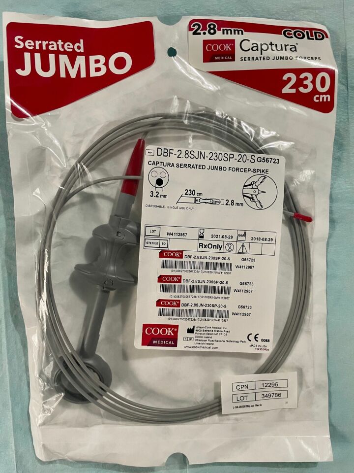 Captura Serrated Jumbo Forceps No Spike, 1 Each